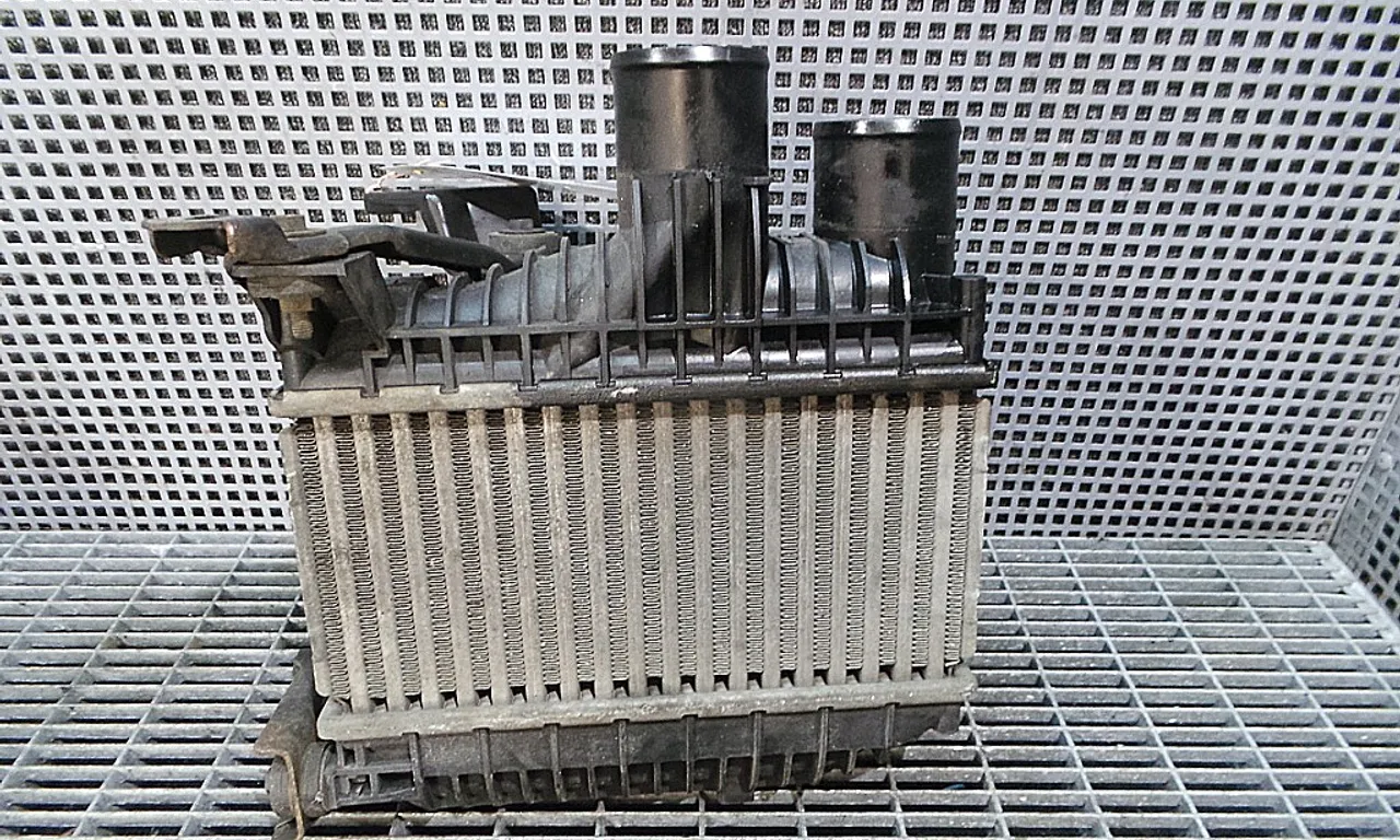 RADIATOR INTERCOOLER TOYOTA AVENSIS 2003-2008