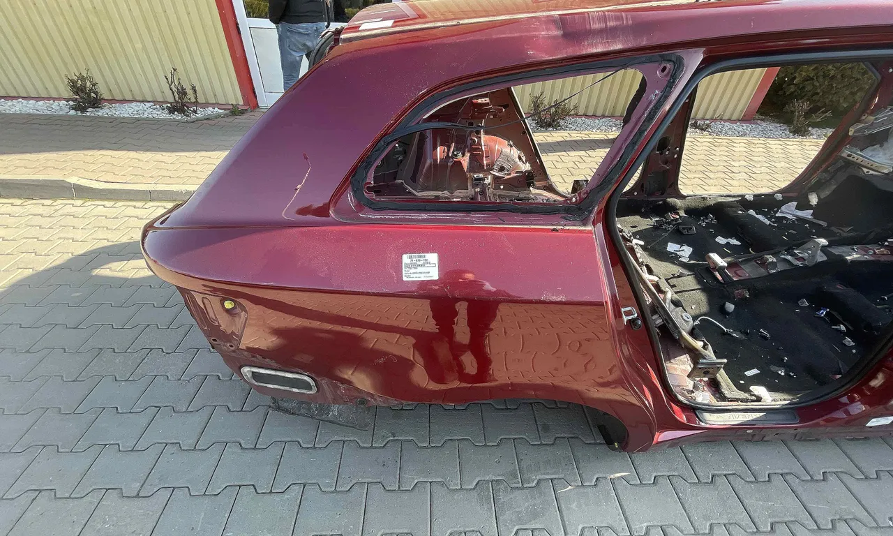 ARIPA SPATE DREAPTA TOYOTA AVENSIS 2008-2018