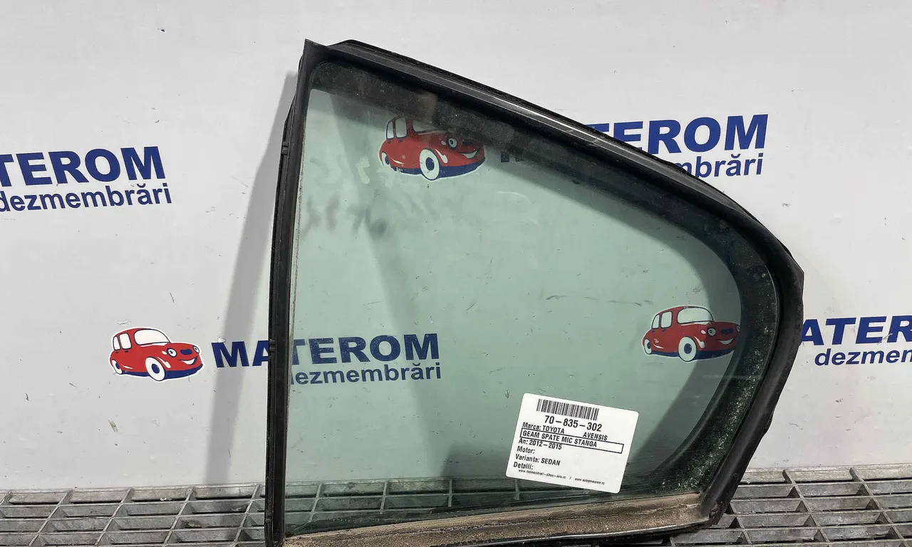 GEAM SPATE MIC STANGA TOYOTA AVENSIS 2008-2018