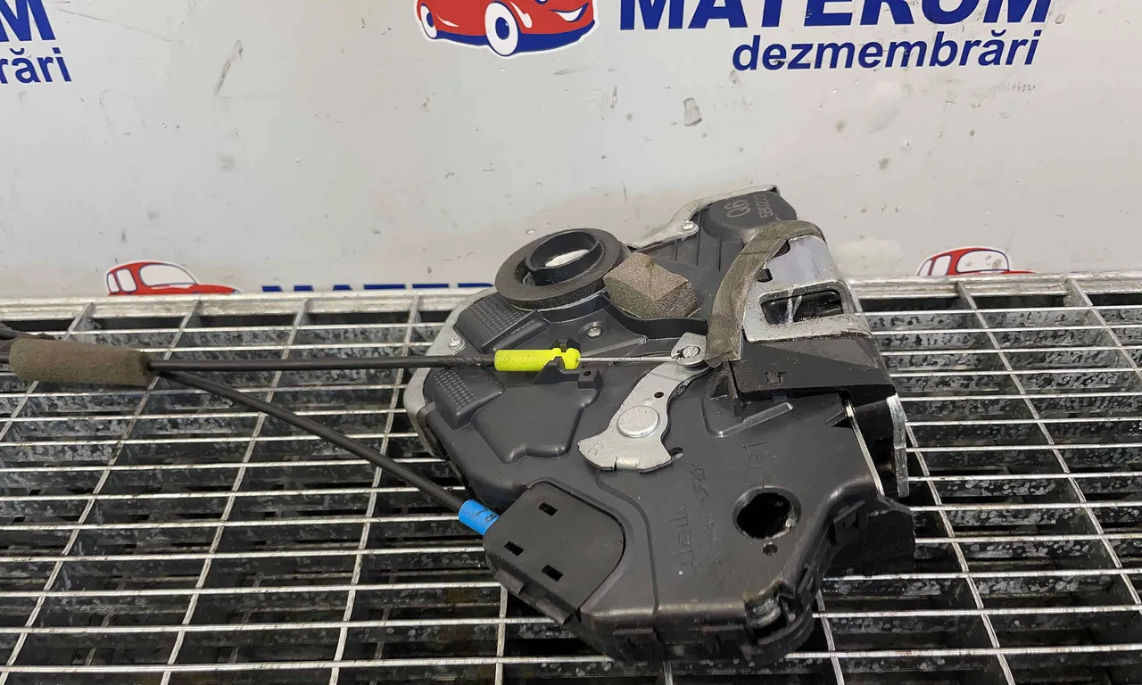INCUIETOARE USA FATA DREAPTA TOYOTA AVENSIS 2008-2018