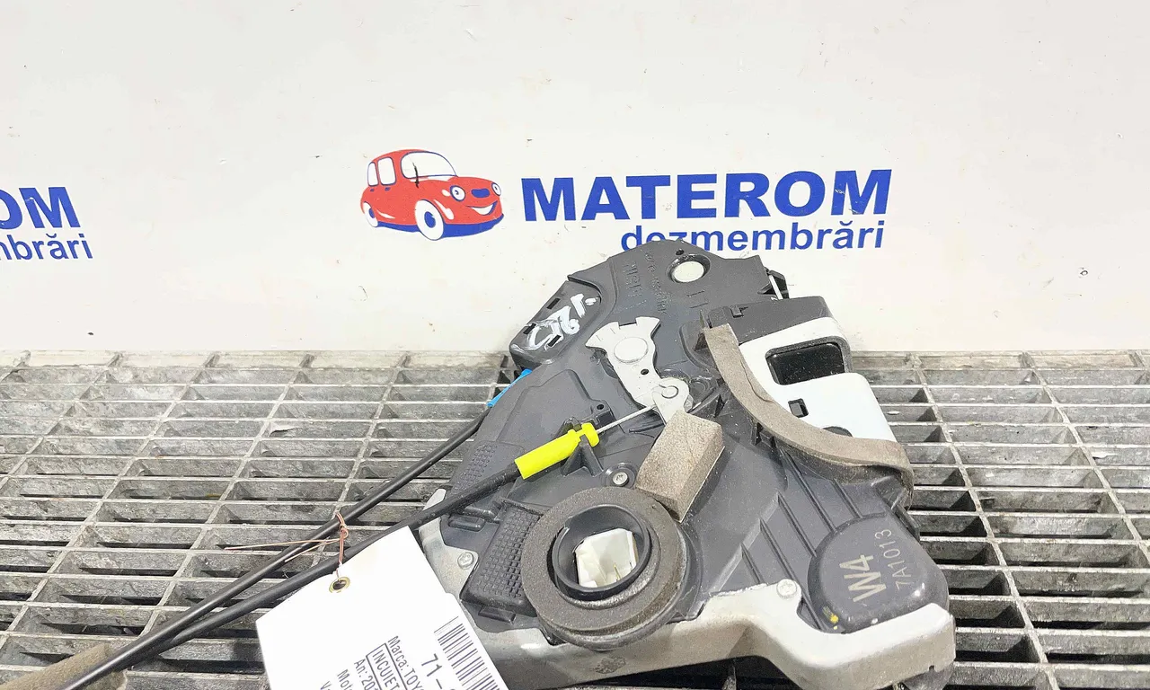 INCUIETOARE USA FATA STANGA TOYOTA AVENSIS 2008-2018