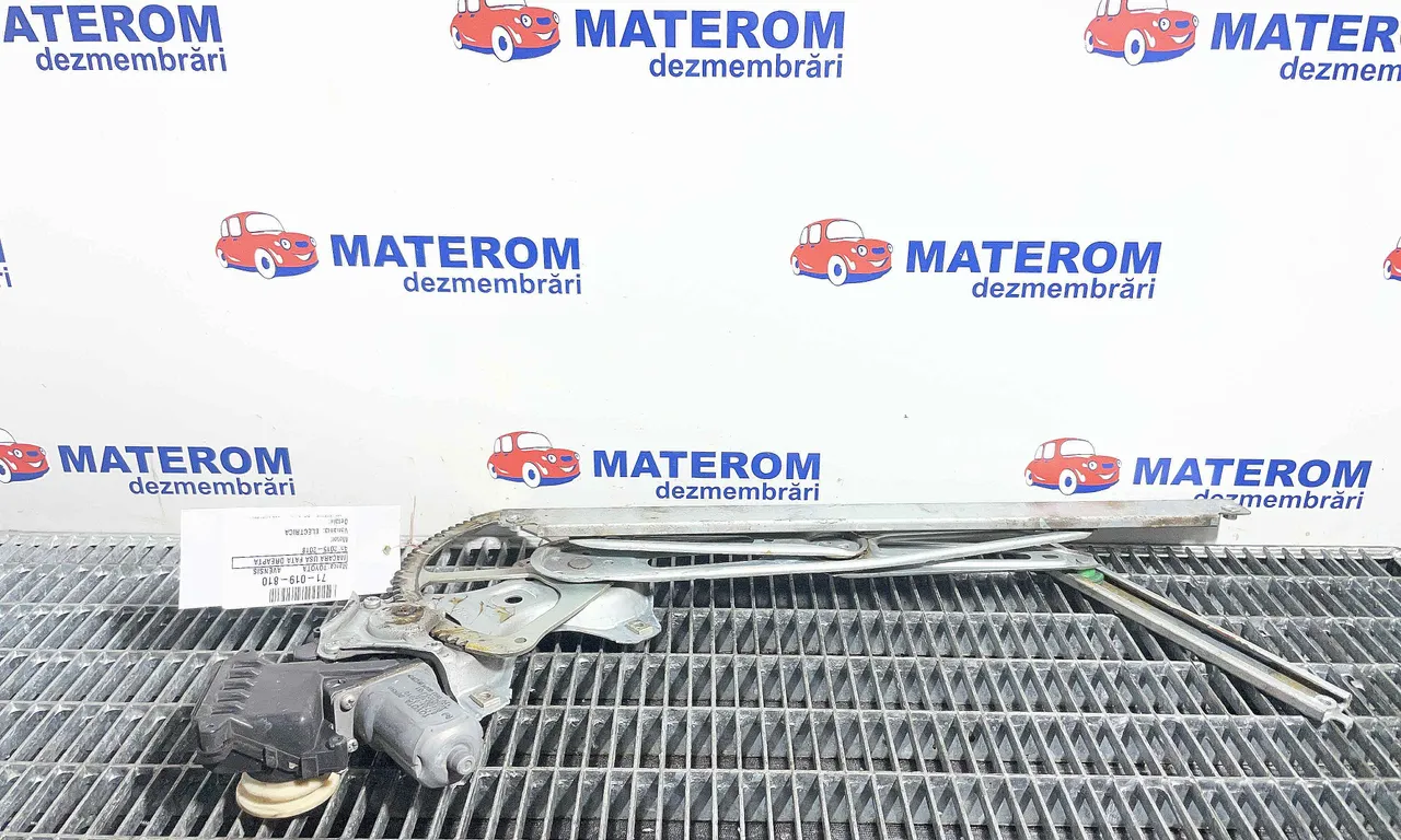MACARA USA FATA DREAPTA TOYOTA AVENSIS 2008-2018