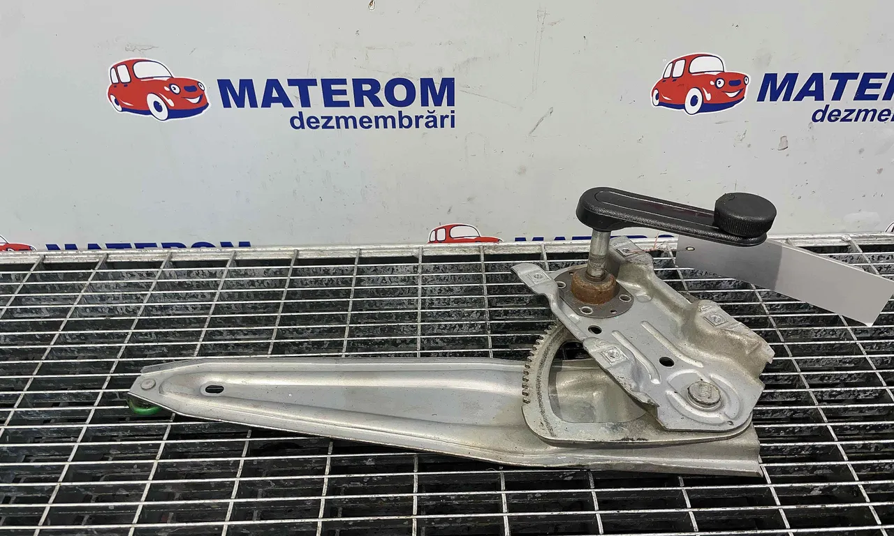 MACARA USA SPATE DREAPTA TOYOTA AVENSIS 2008-2018