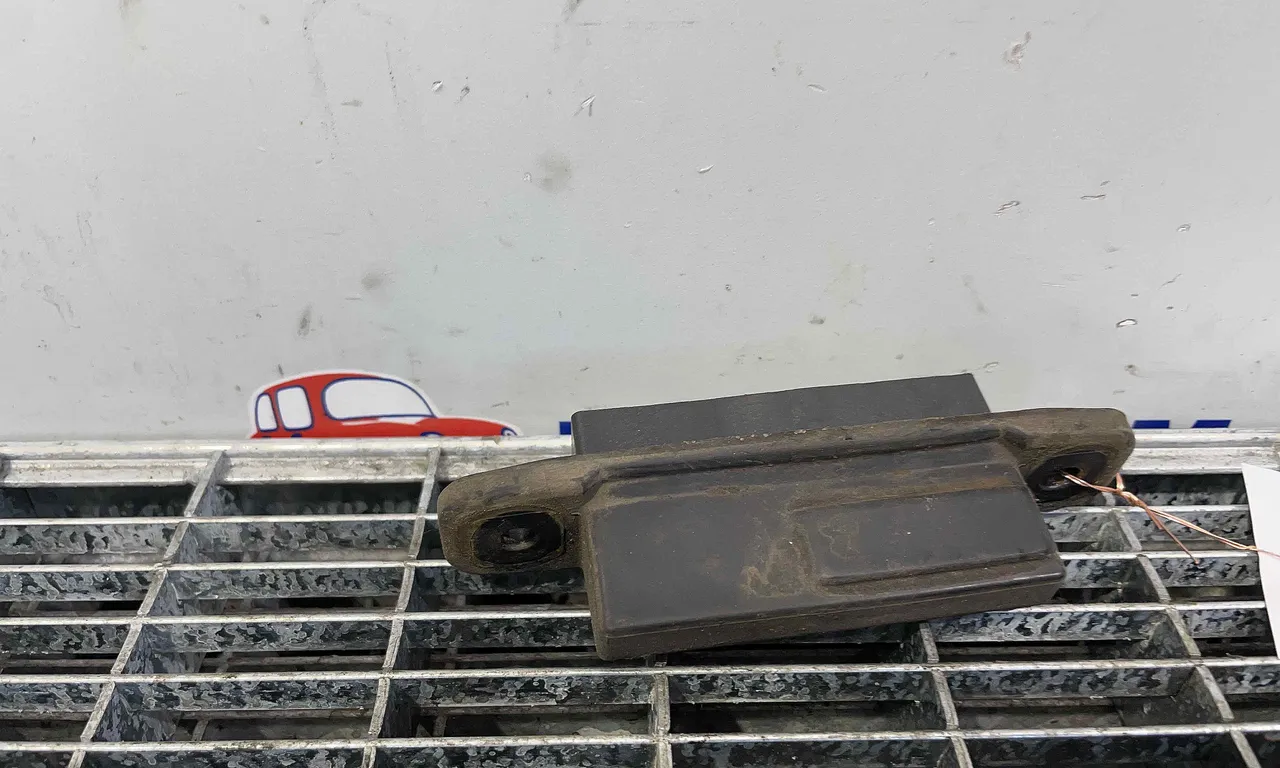 MANER CAPOTA SPATE TOYOTA AVENSIS 2008-2018