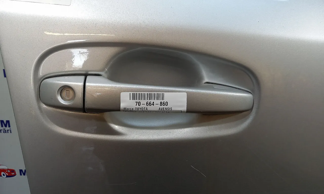 MANER USA FATA DREAPTA TOYOTA AVENSIS 2008-2018