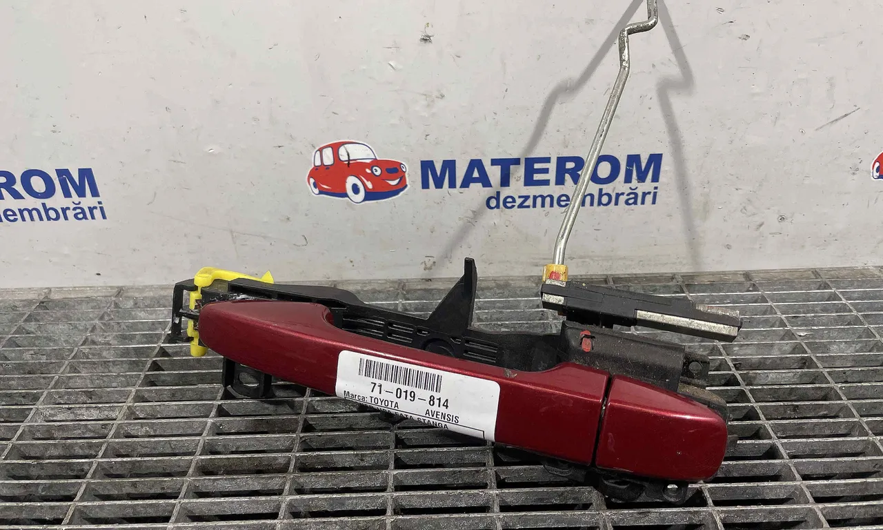 MANER USA FATA STANGA TOYOTA AVENSIS 2008-2018