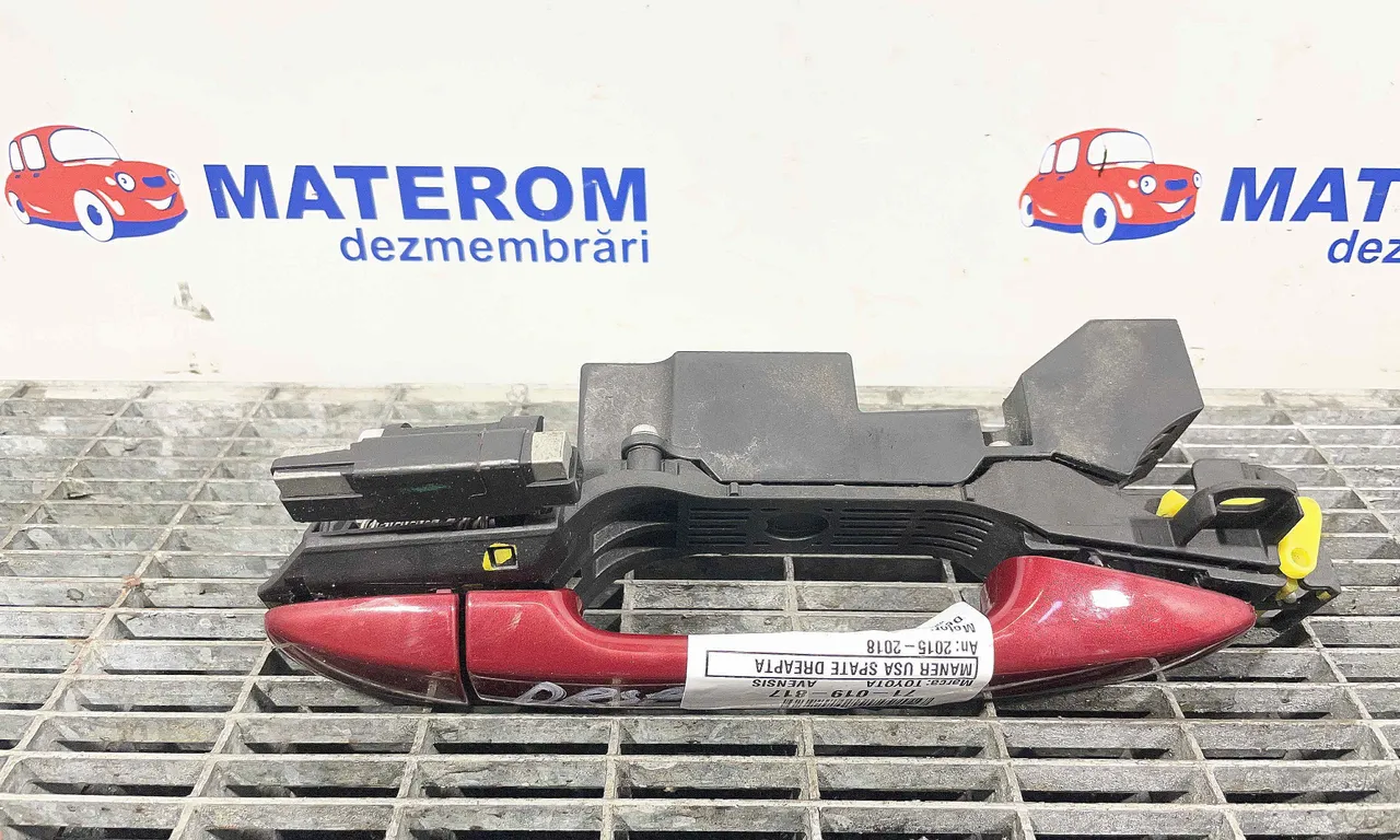 MANER USA SPATE DREAPTA TOYOTA AVENSIS 2008-2018