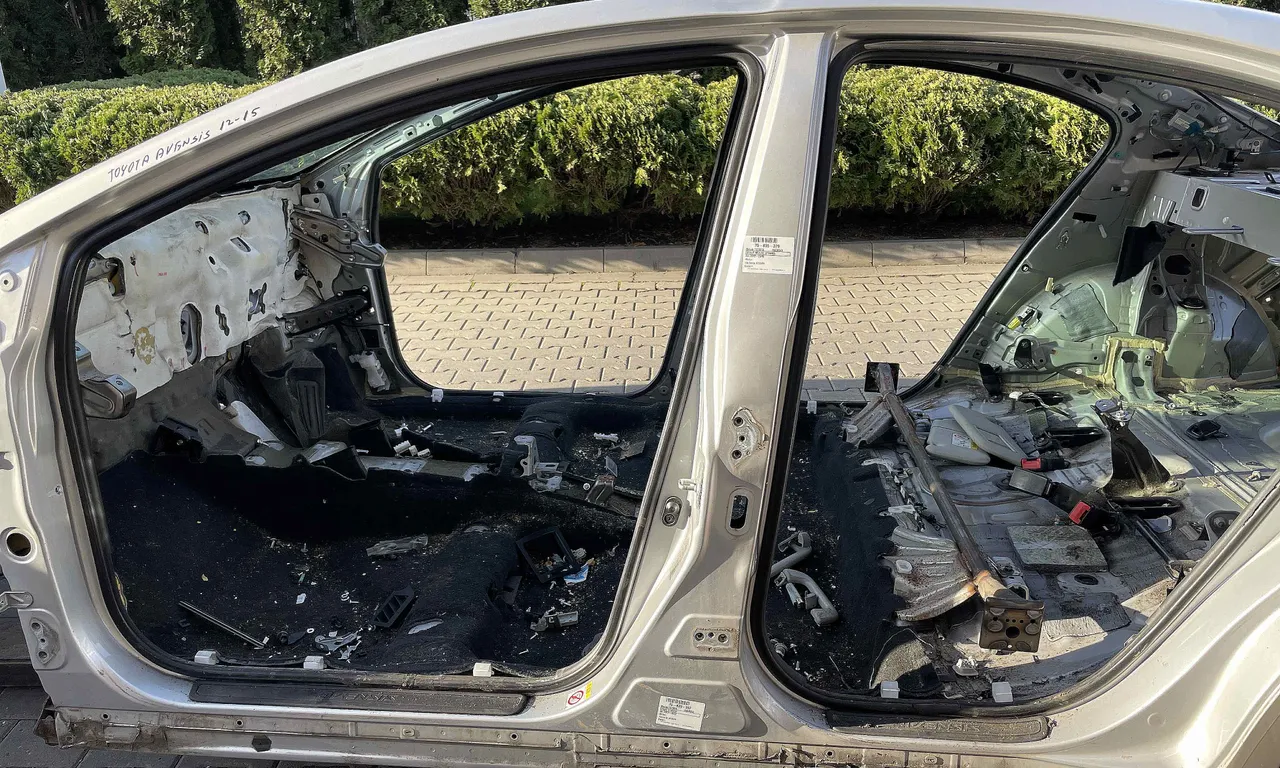 STALP MIJLOC STANGA TOYOTA AVENSIS 2008-2018