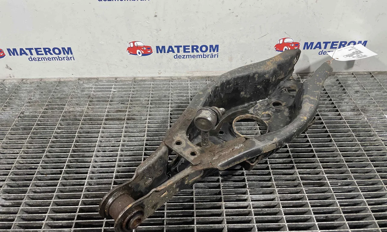 BRAT SPATE INFERIOR STANGA TOYOTA AVENSIS 2008-2018