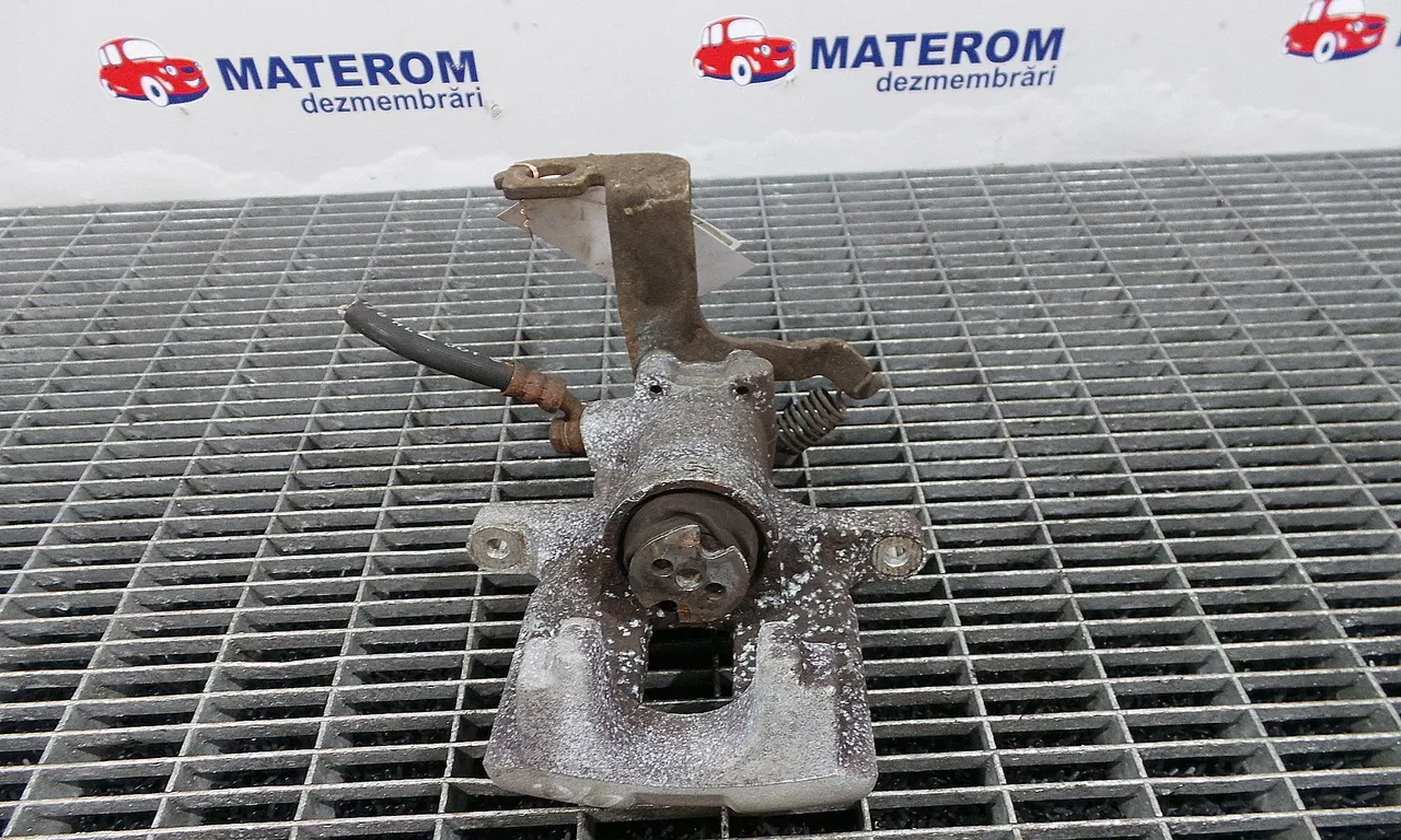 ETRIER SPATE DREAPTA TOYOTA AVENSIS 2008-2018