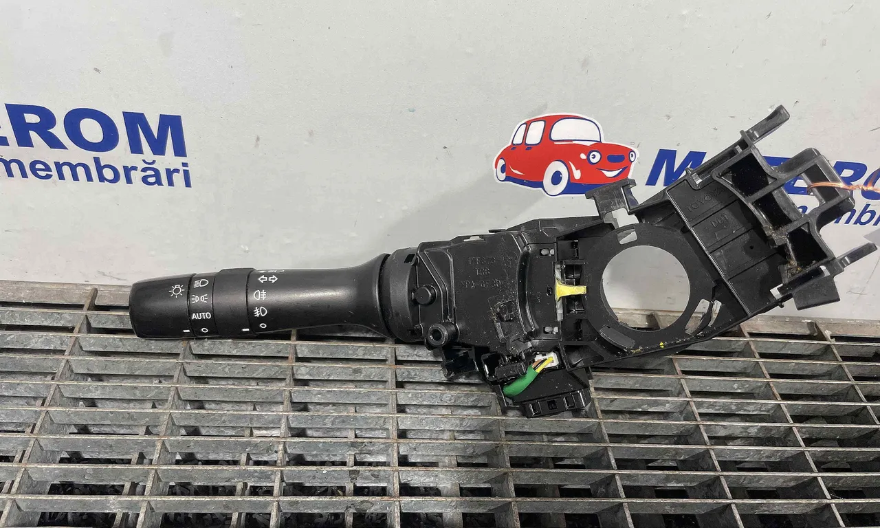 BLOC SEMNALIZARE TOYOTA AVENSIS 2008-2018