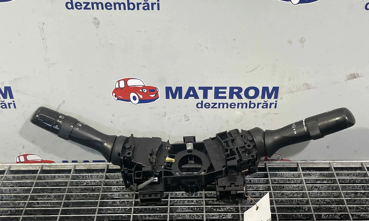 BLOC SEMNALIZARE TOYOTA AVENSIS 2008-2018