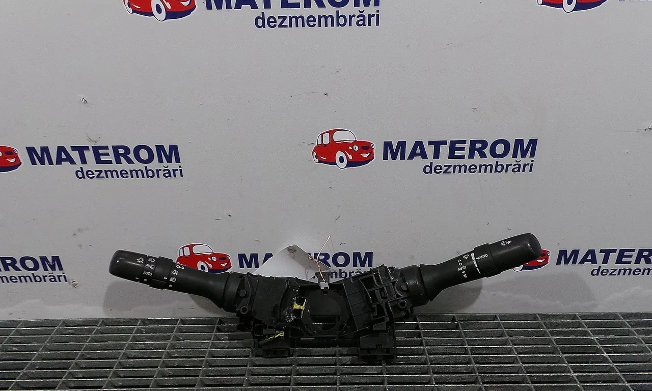 BLOC SEMNALIZARE TOYOTA AVENSIS 2008-2018