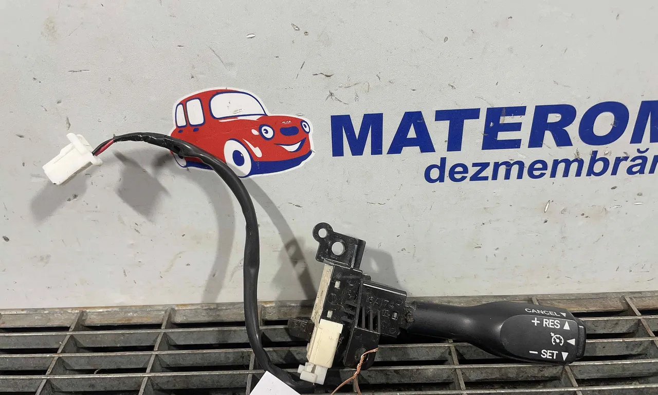 BUTON PILOT AUTOMAT TOYOTA AVENSIS 2008-2018