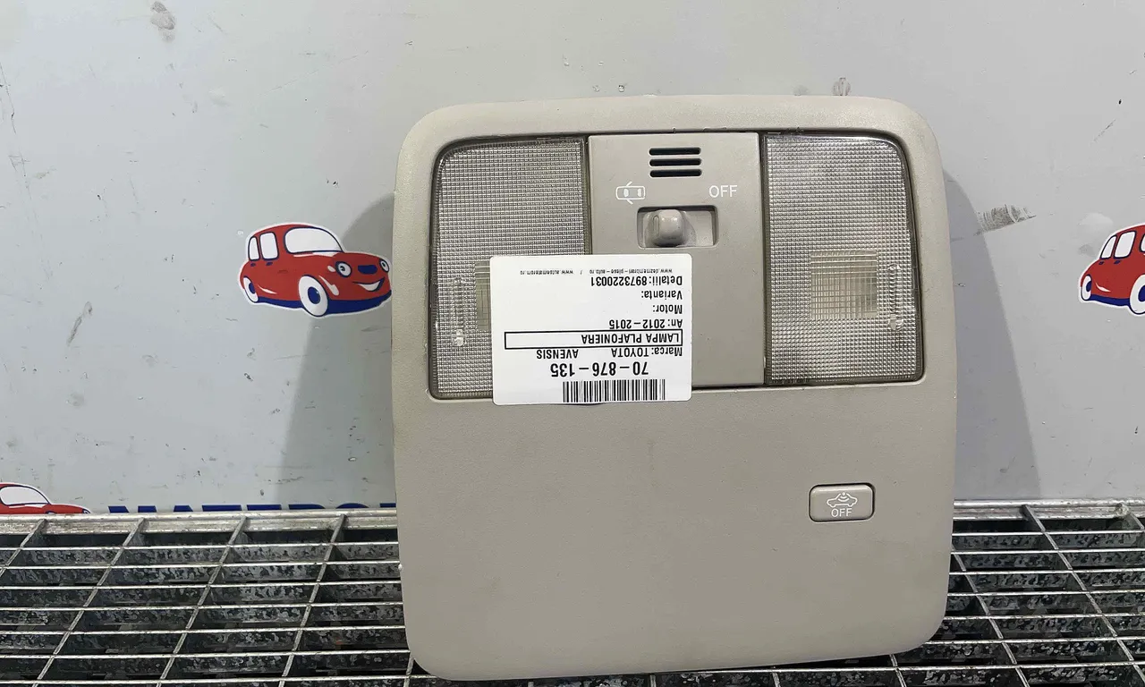 LAMPA PLAFONIERA TOYOTA AVENSIS 2008-2018
