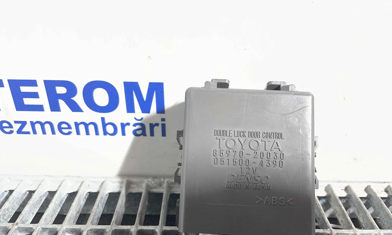 MODUL INCHIDERE CENTRALIZATA TOYOTA AVENSIS 2008-2018