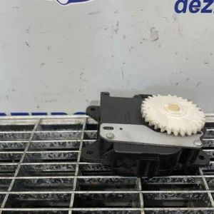 MOTORAS CLAPETA INCALZIRE