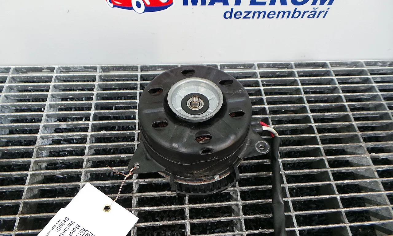 MOTORAS VENTILATOR TOYOTA AVENSIS 2008-2018