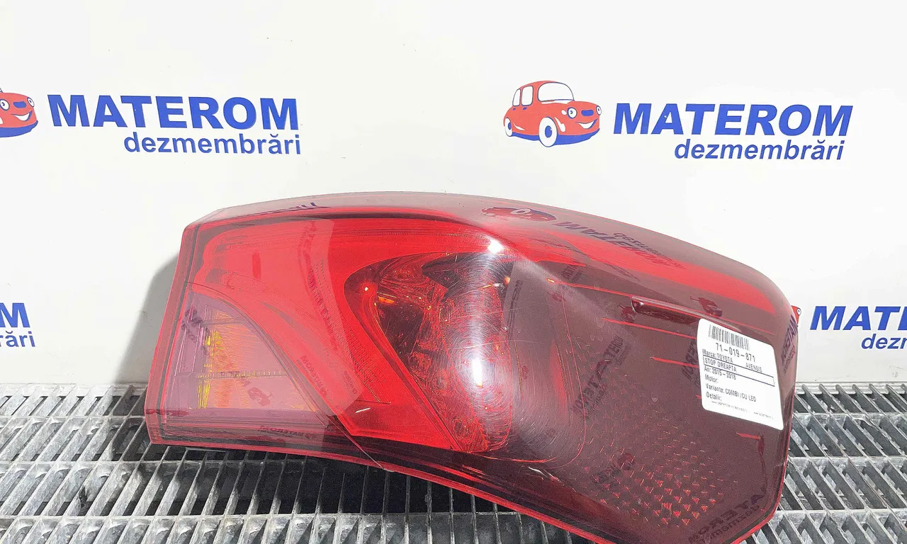 STOP DREAPTA TOYOTA AVENSIS 2008-2018