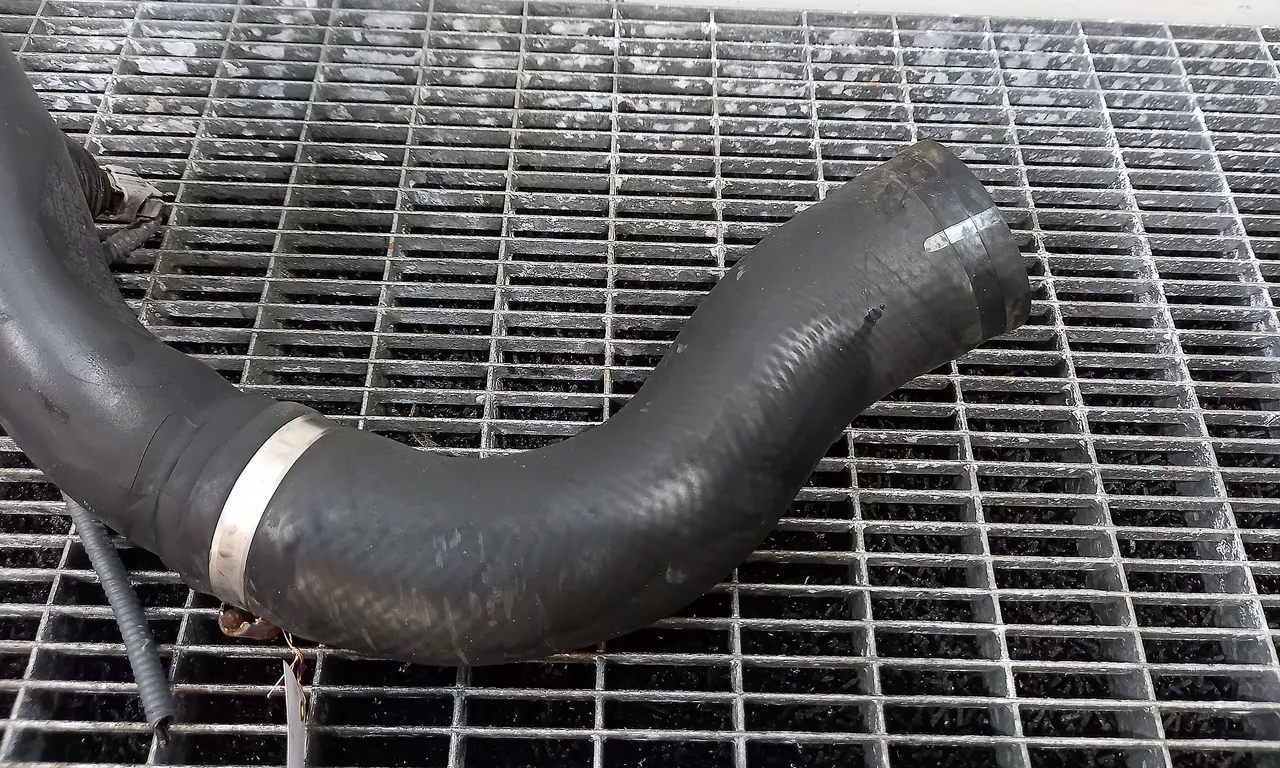 FURTUN INTERCOOLER TOYOTA AVENSIS 2008-2018