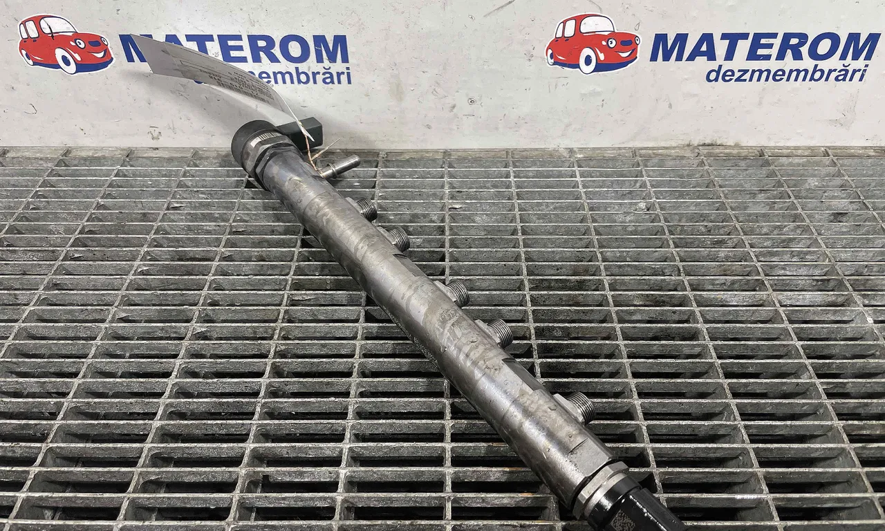 RAMPA INJECTIE TOYOTA AVENSIS 2008-2018