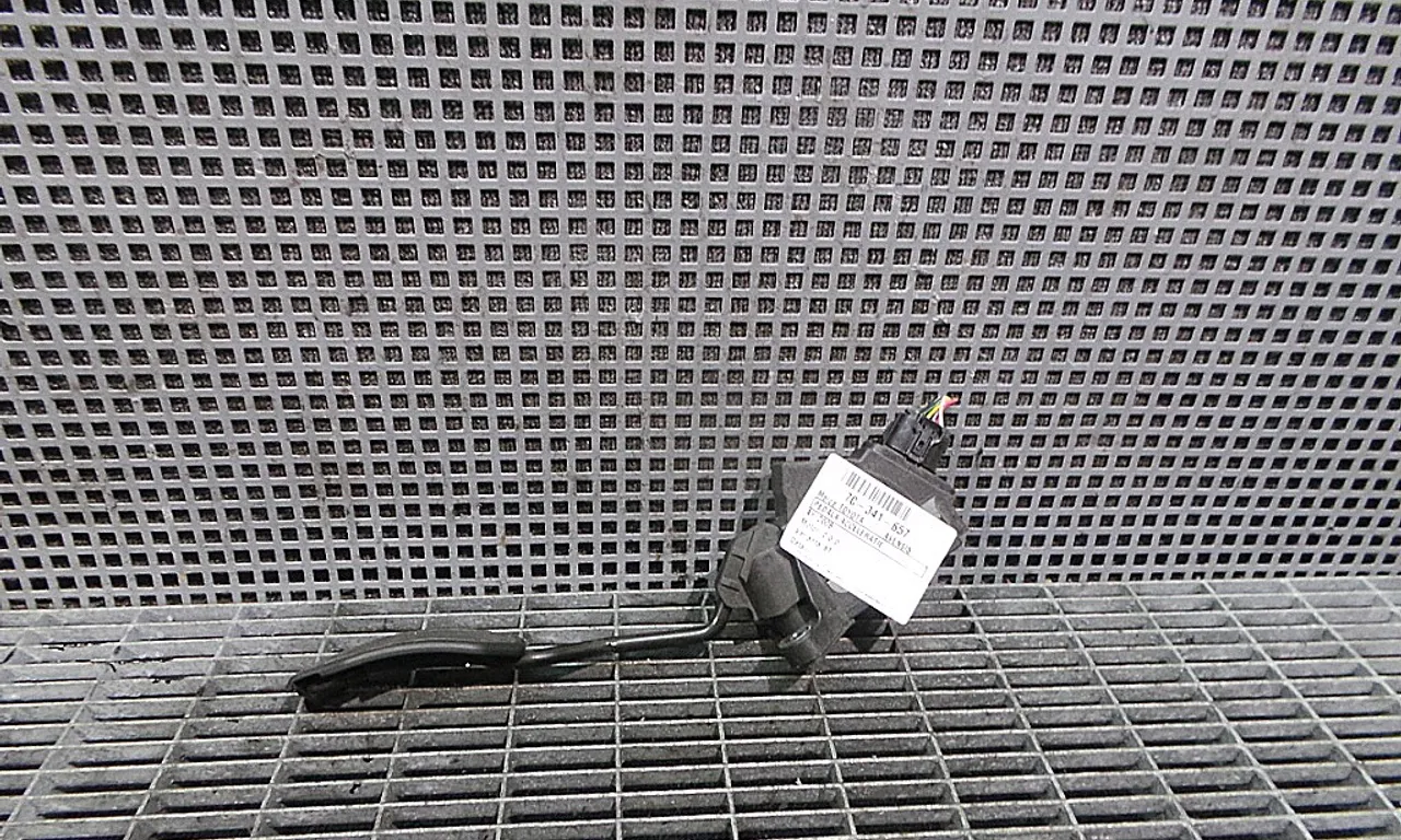 PEDALA ACCELERATIE TOYOTA AVENSIS 2008-2018