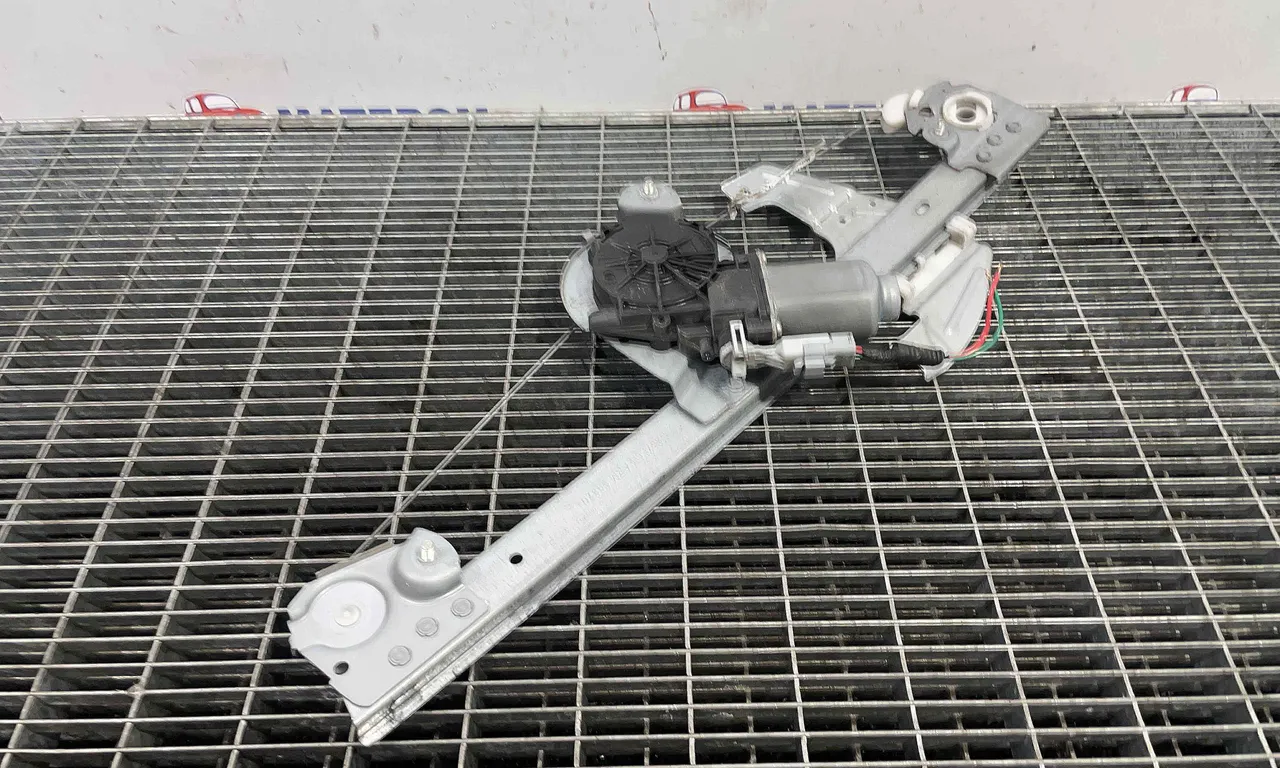MACARA USA FATA STANGA TOYOTA AYGO 2005-2014