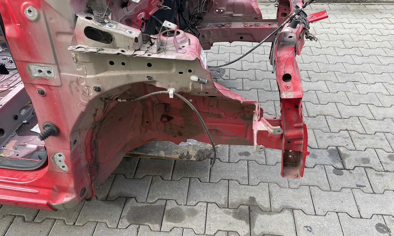 LONJERON DREAPTA TOYOTA AYGO 2014-2018