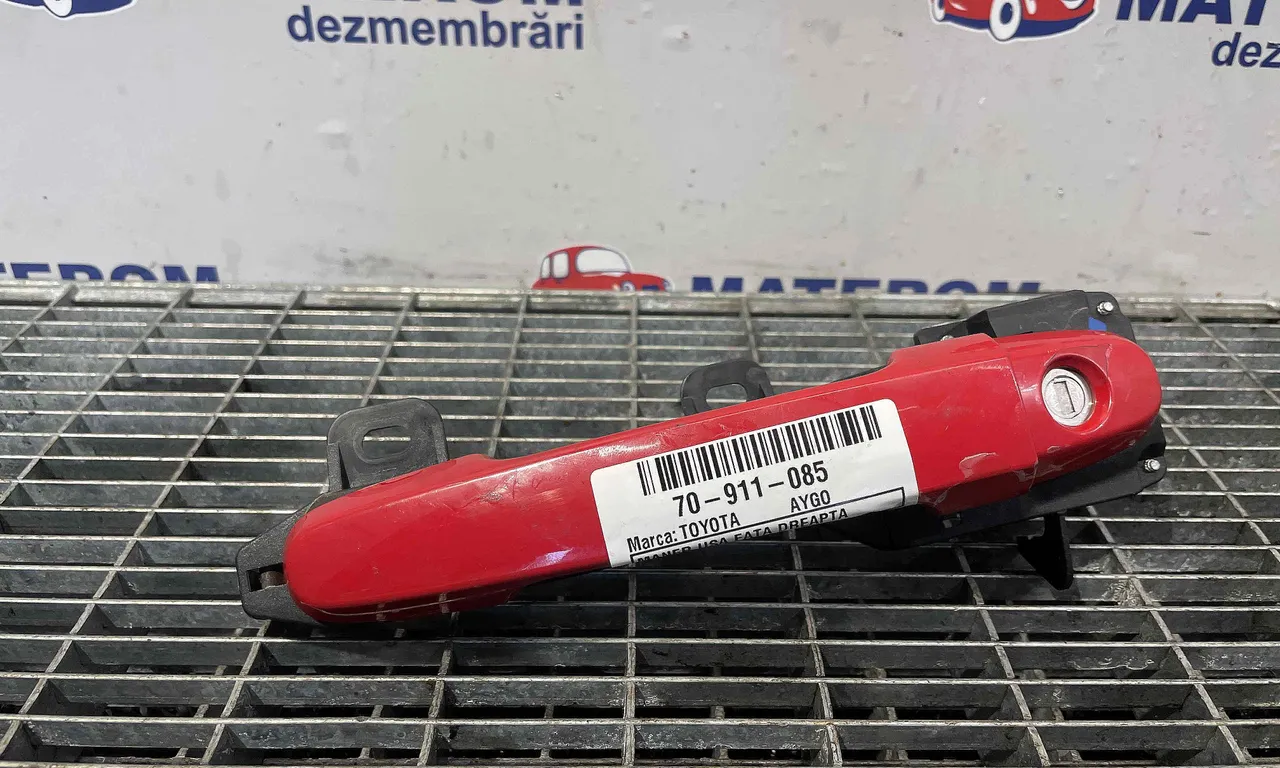 MANER USA FATA DREAPTA TOYOTA AYGO 2014-2018