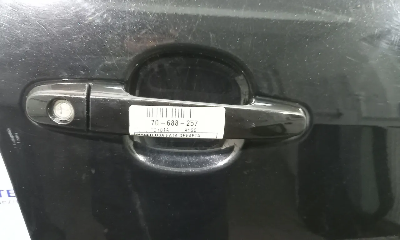 MANER USA FATA DREAPTA TOYOTA AYGO 2014-2018