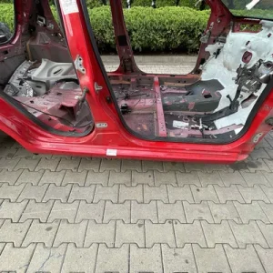PRAG DREAPTA TOYOTA AYGO 1.0 2014-2018 oe-614110H050, vedere frontata