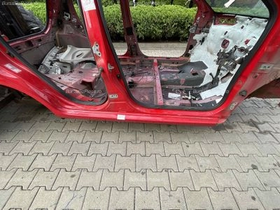 PRAG DREAPTA TOYOTA AYGO 1.0 2014-2018 oe 614110H050, vedere frontata