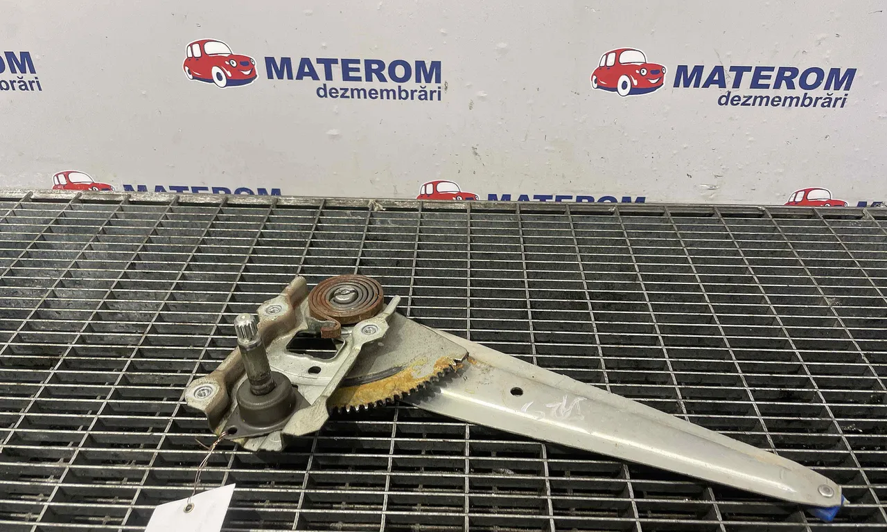 MACARA USA SPATE DREAPTA TOYOTA COROLLA 2006-2012