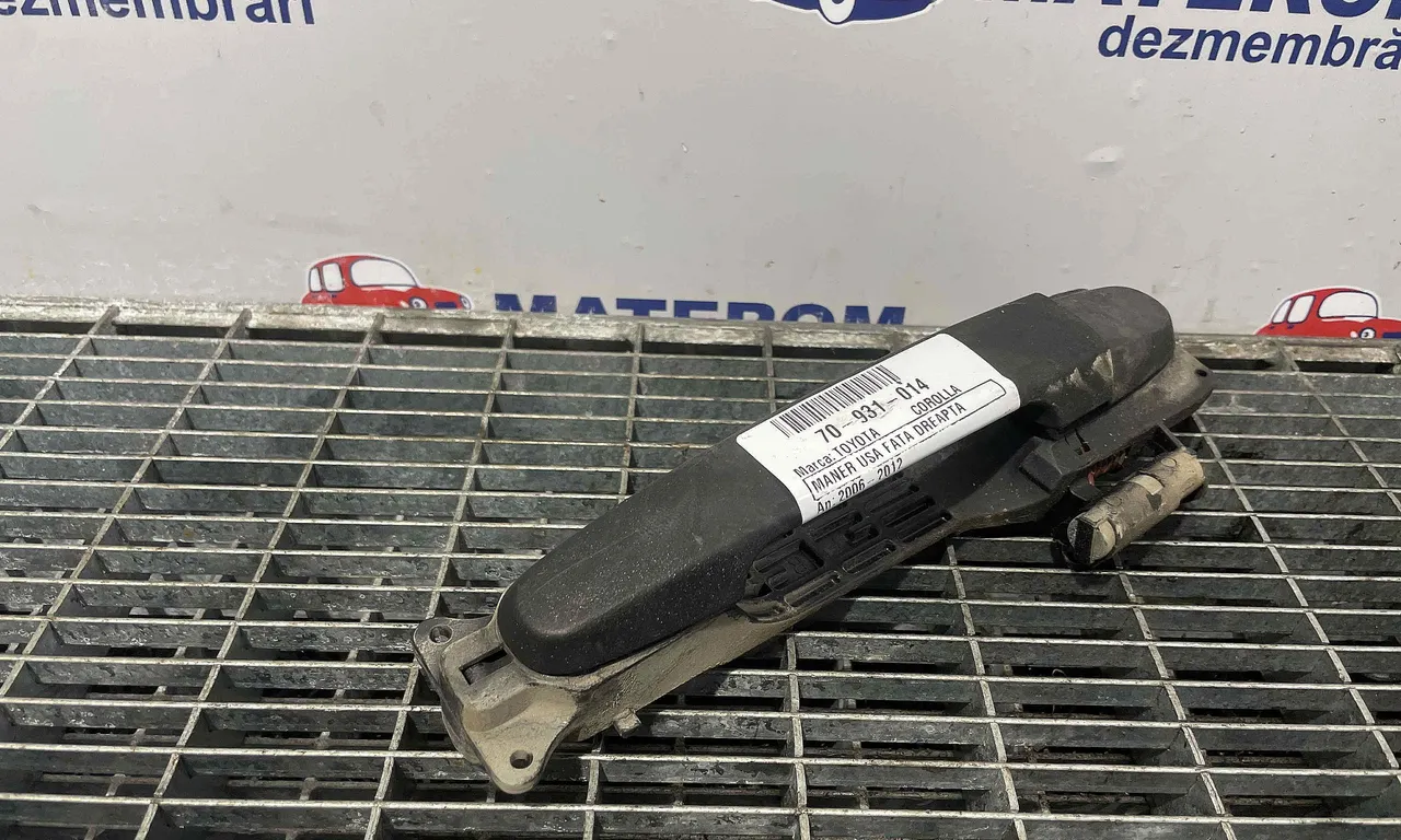 MANER USA FATA DREAPTA TOYOTA COROLLA 2006-2012