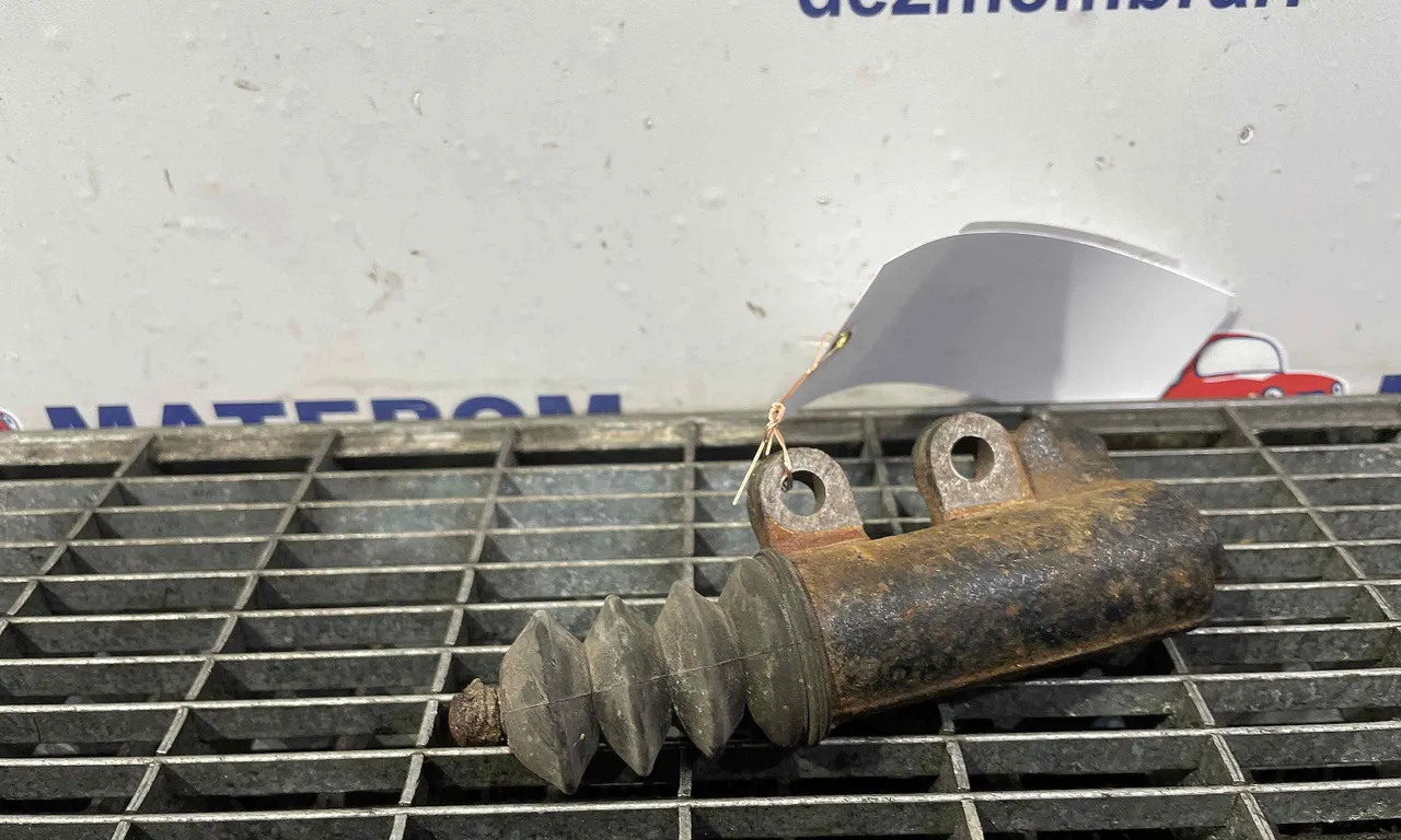 CILINDRU RECEPTOR AMBREIAJ TOYOTA COROLLA 2006-2012