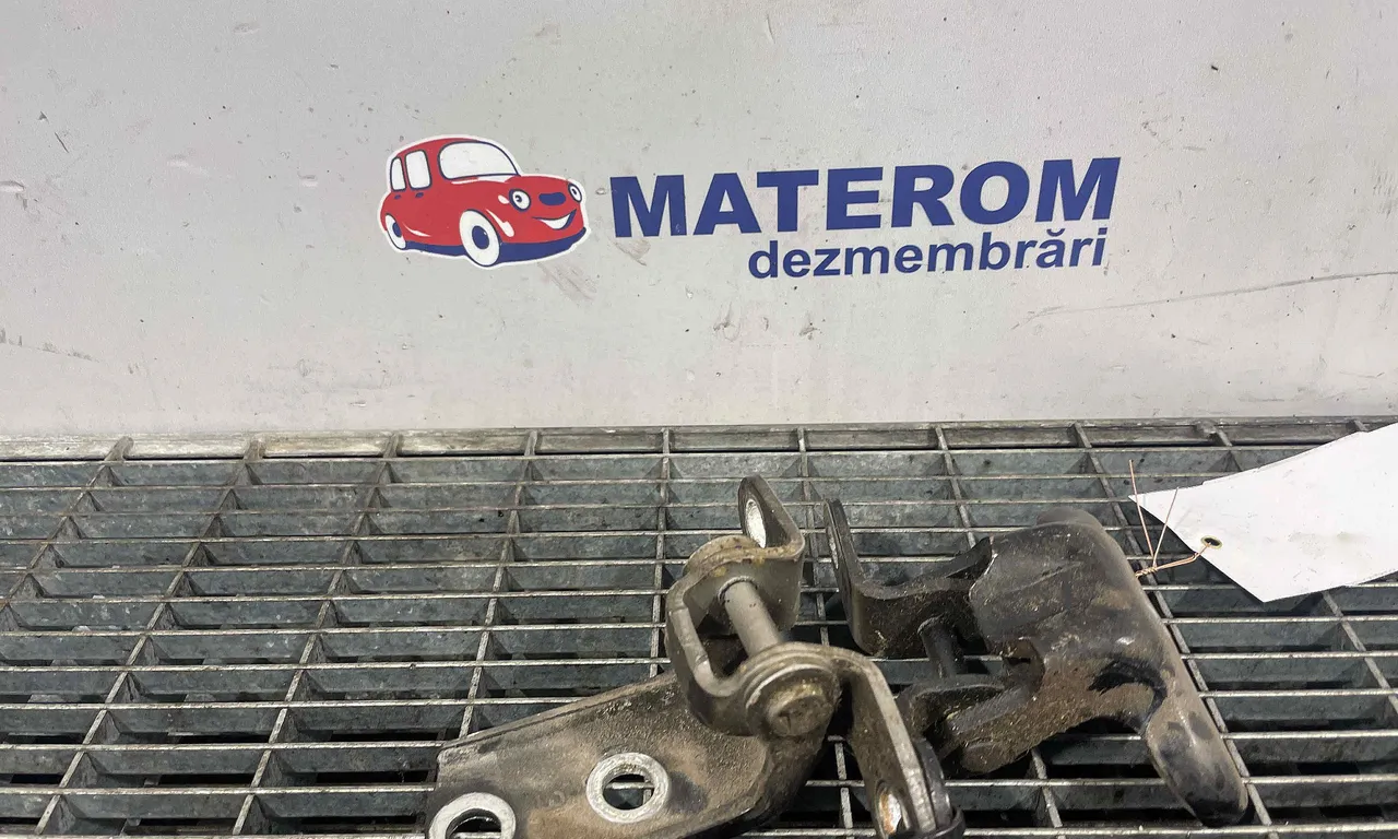 BALAMA USA SPATE TOYOTA HILUX VIII 2015-2020