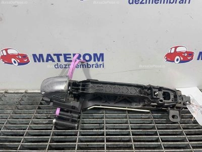 MANER USA SPATE STANGA TOYOTA HILUX VIII 2.4 D 2015-2020 oe 692100K220, vedere frontata