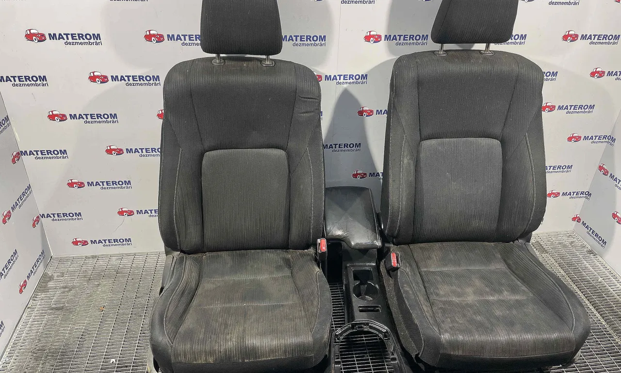 SCAUNE AUTO TOYOTA HILUX VIII 2015-2020
