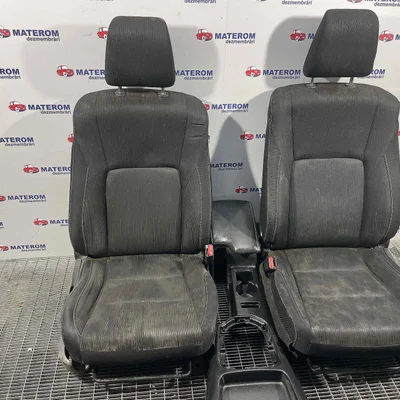 SCAUNE AUTO TOYOTA HILUX VIII 2.4 D 2015-2020 oe-710740KA80C2, vedere frontata