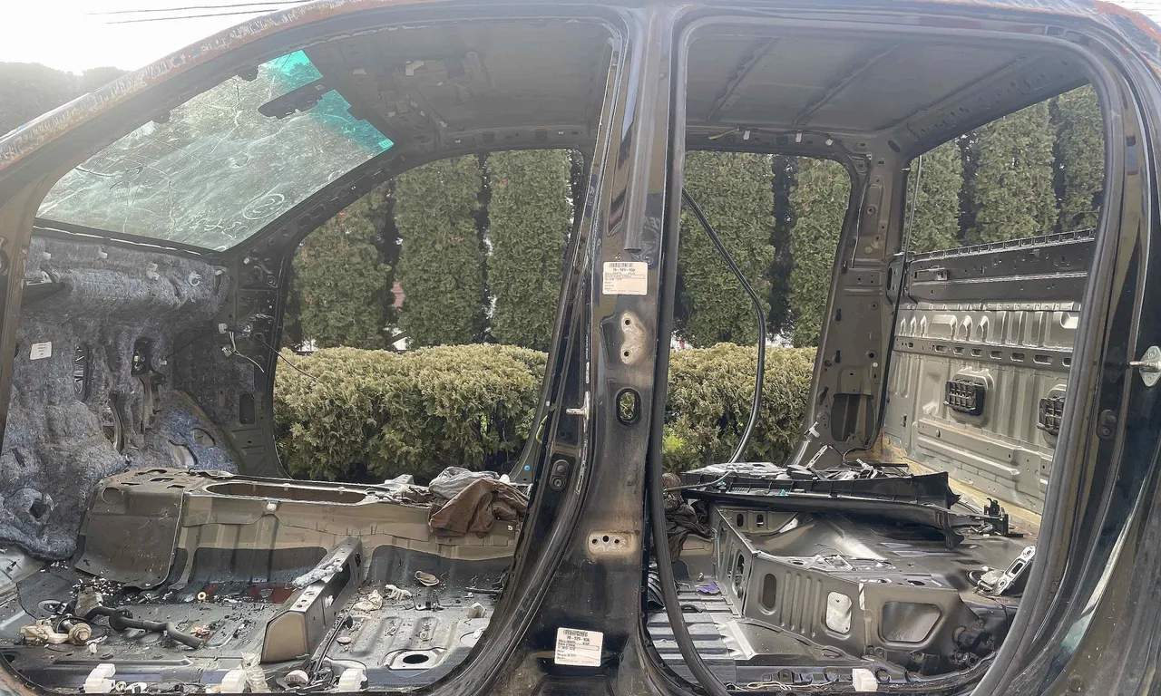 STALP MIJLOC STANGA TOYOTA HILUX VIII 2015-2020
