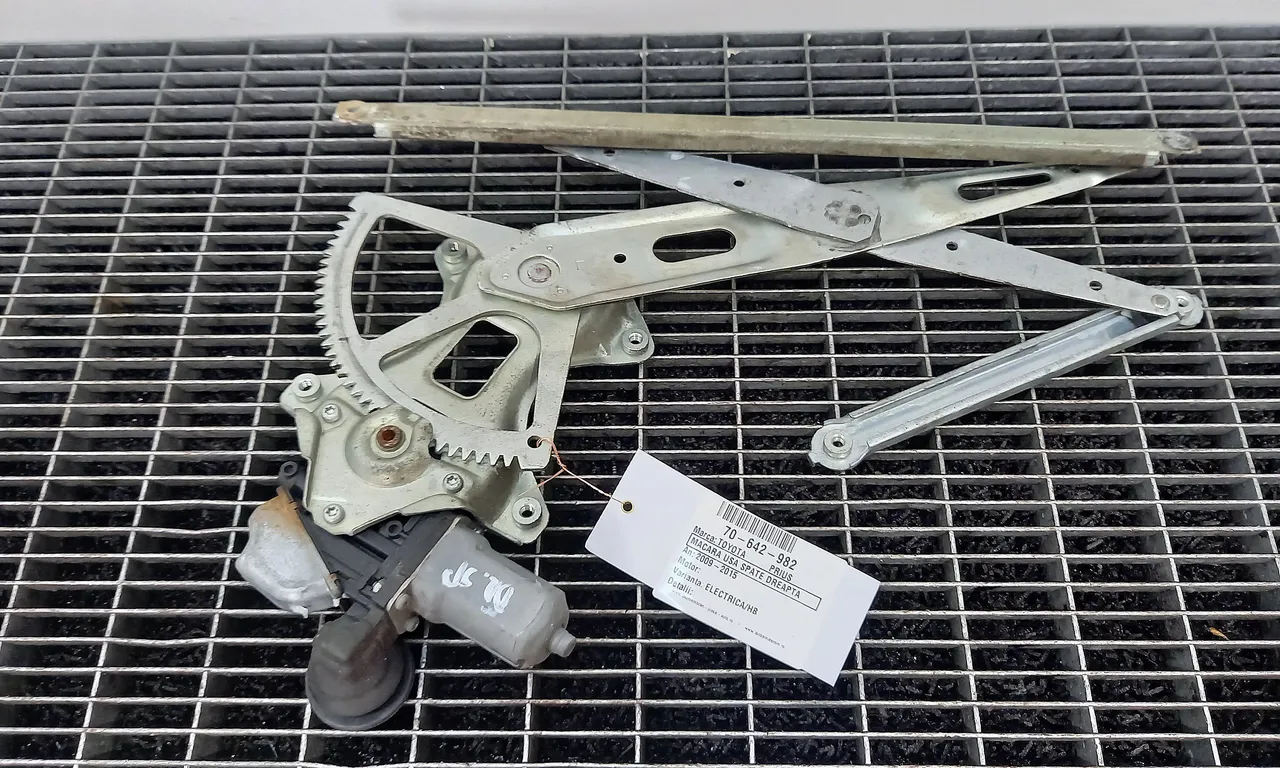 MACARA USA SPATE DREAPTA TOYOTA PRIUS 2008-2016