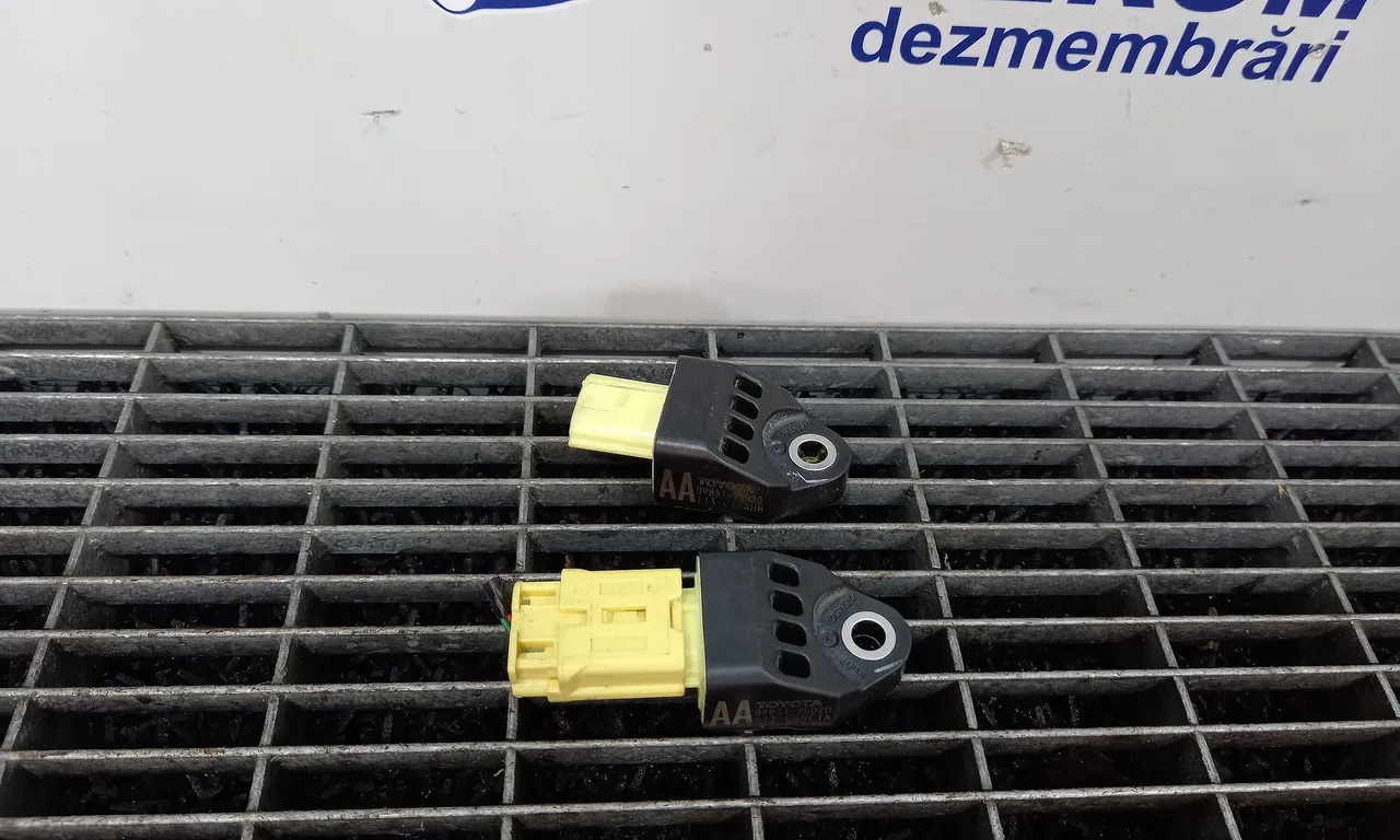 SENZOR IMPACT TOYOTA PRIUS 2008-2016