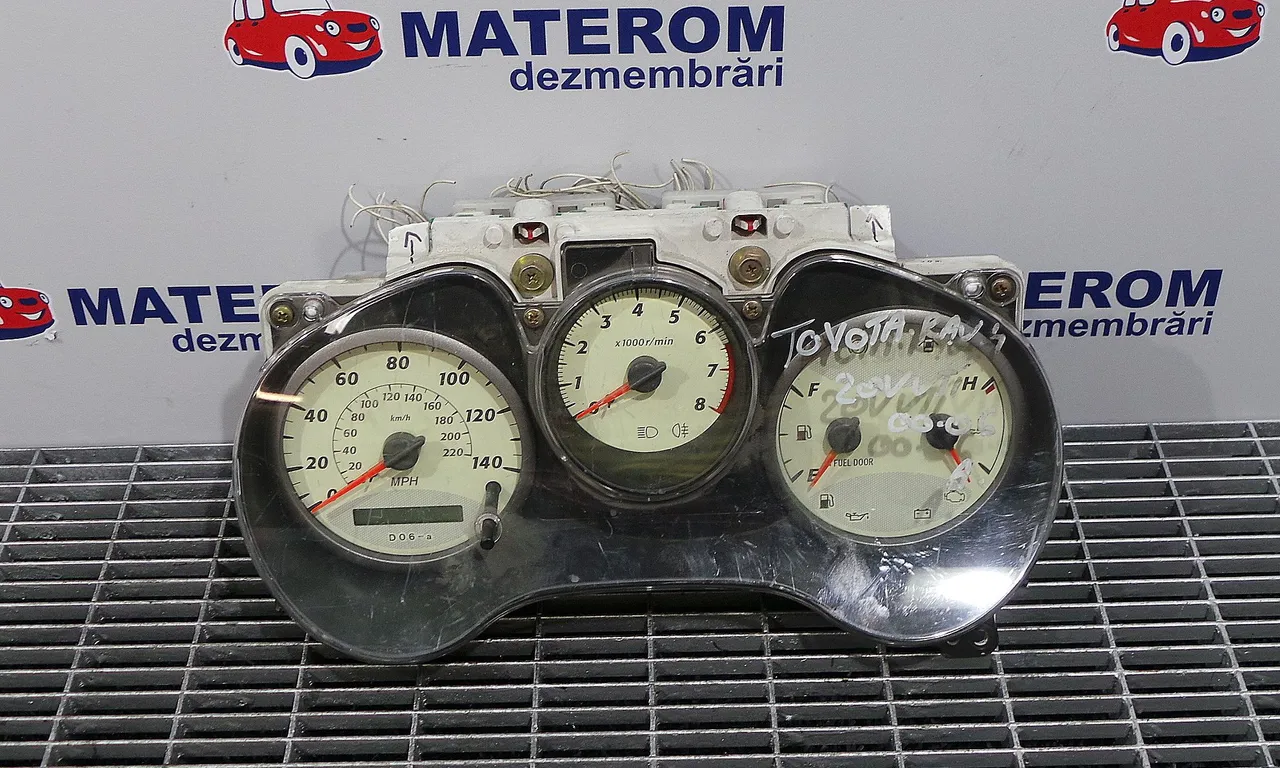 CEAS BORD TOYOTA RAV 4 II 2000-2005