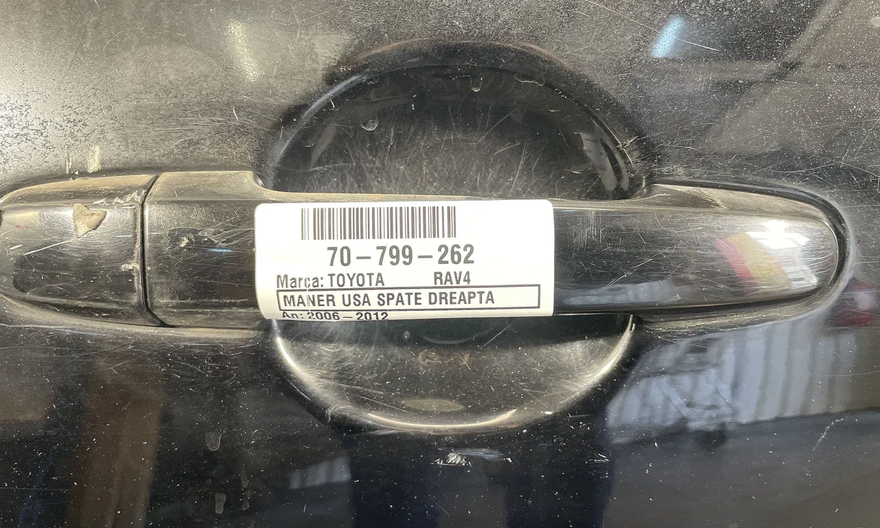 MANER USA SPATE DREAPTA TOYOTA RAV 4 III 2005-2014