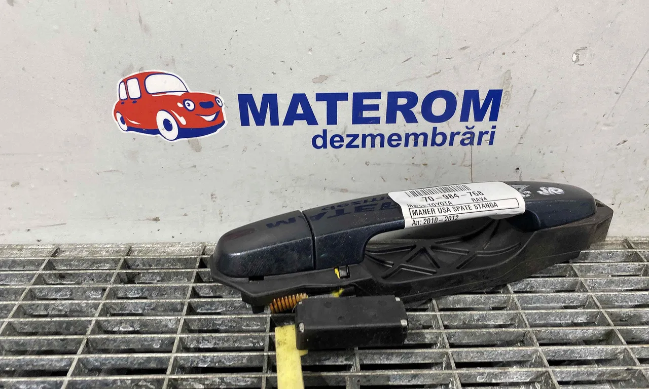 MANER USA SPATE STANGA TOYOTA RAV 4 III 2005-2014