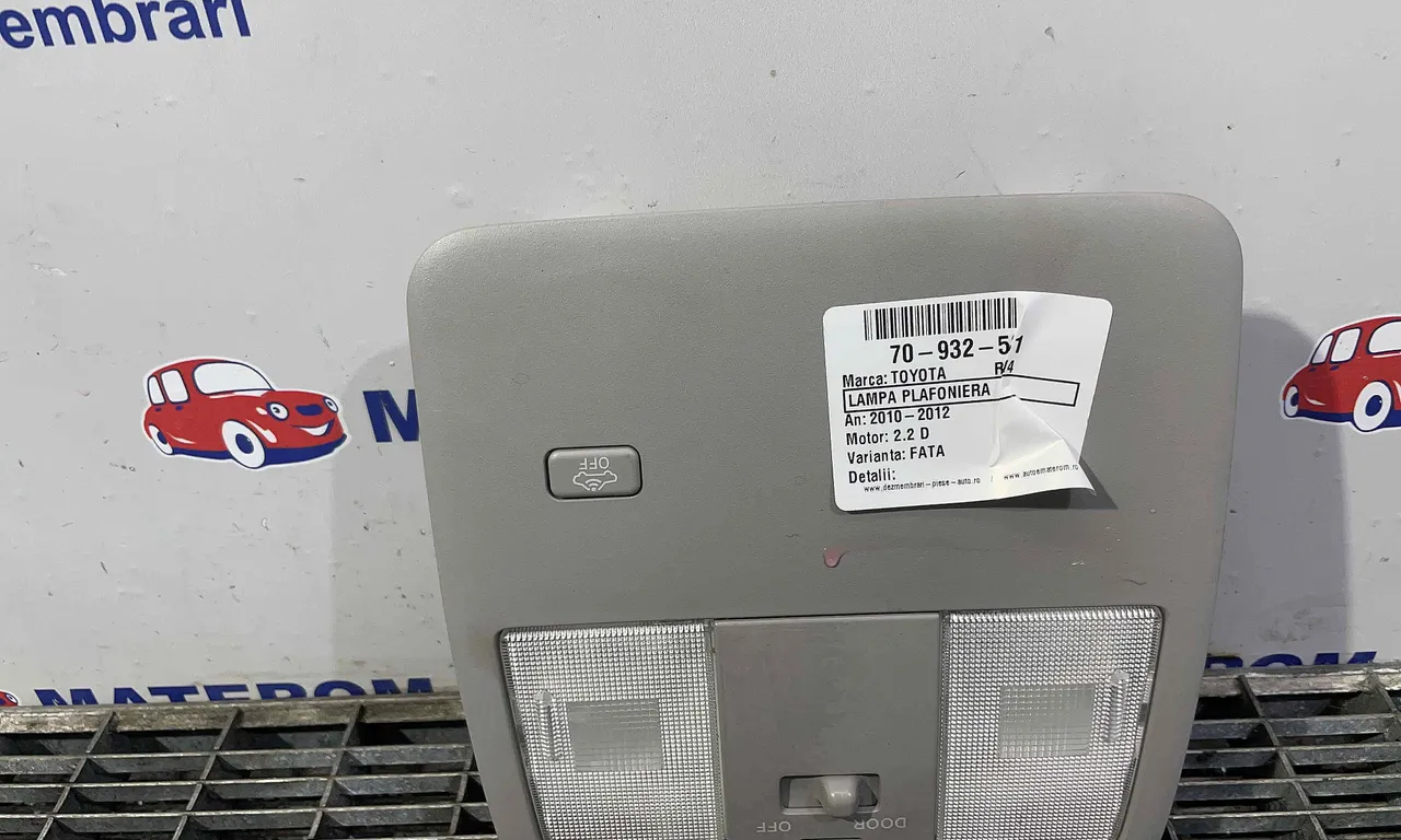 LAMPA PLAFONIERA TOYOTA RAV 4 III 2005-2014