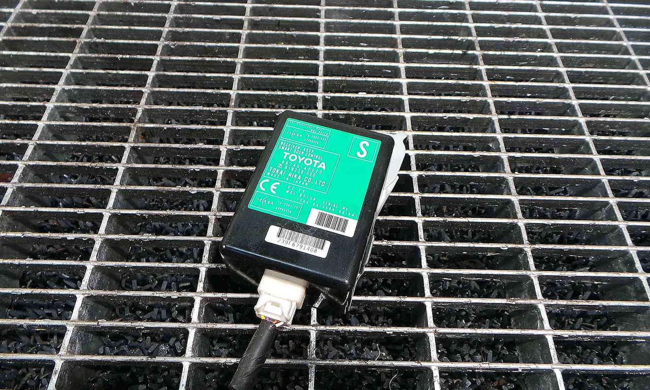 MODUL TOYOTA RAV 4 III 2005-2014