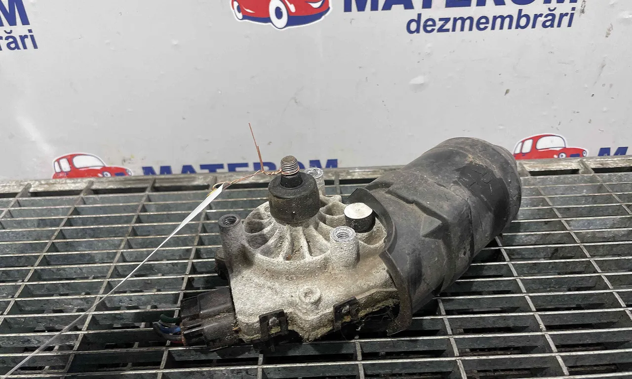 MOTORAS STERGATOR PARBRIZ TOYOTA RAV 4 III 2005-2014