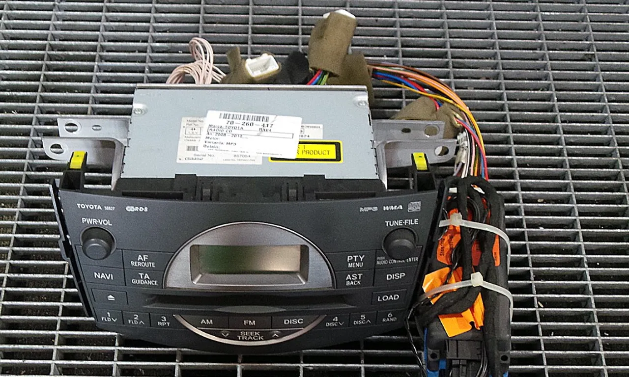 RADIO CD TOYOTA RAV 4 III 2005-2014