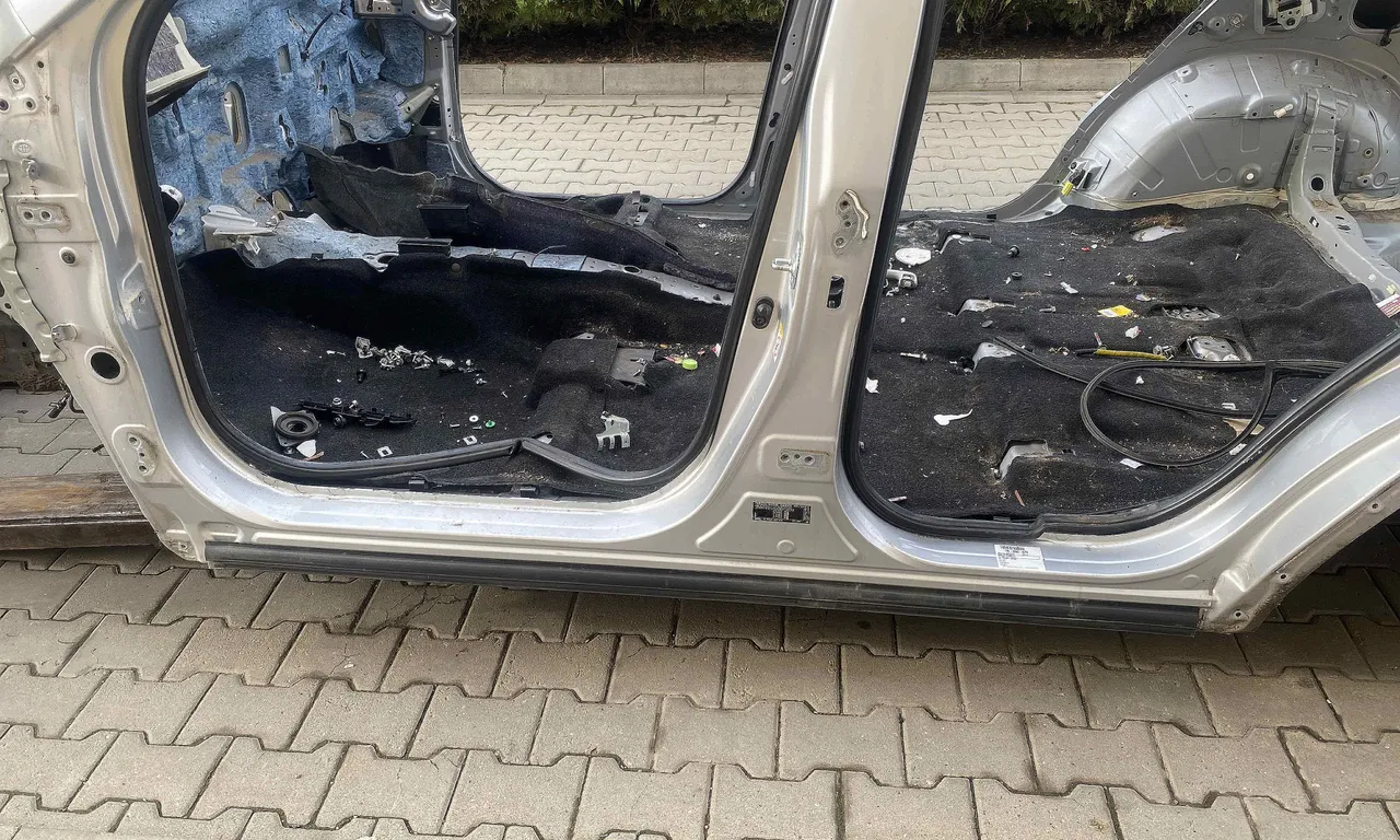 PRAG STANGA TOYOTA RAV 4 IV 2012-2019
